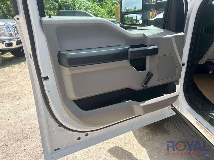 2017-ford-f450-image-6