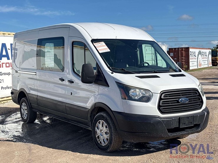 2016-ford-transit-image-2