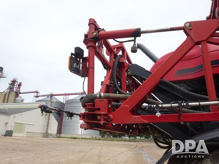 2015-case-ih-patriot-4440-image-65