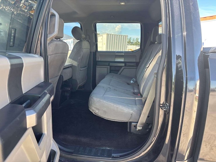 2015-ford-f150-image-17