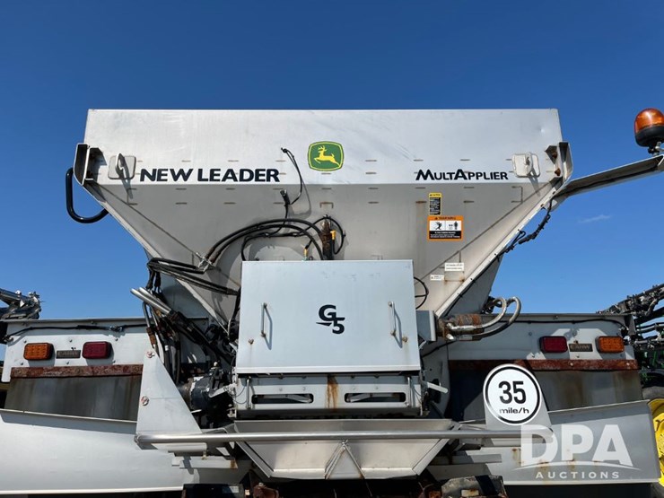 2019-john-deere-f4365-image-43