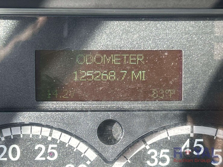 2020-freightliner-m2-106-dump-truck-image-9