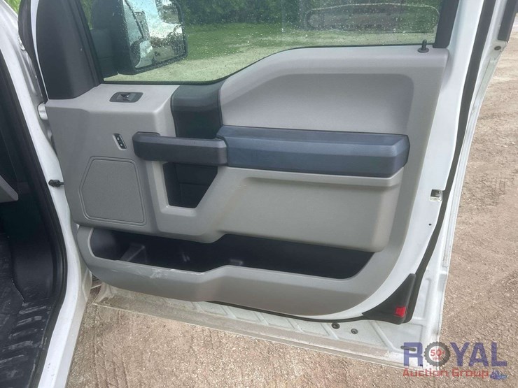 2016-ford-f150-image-25