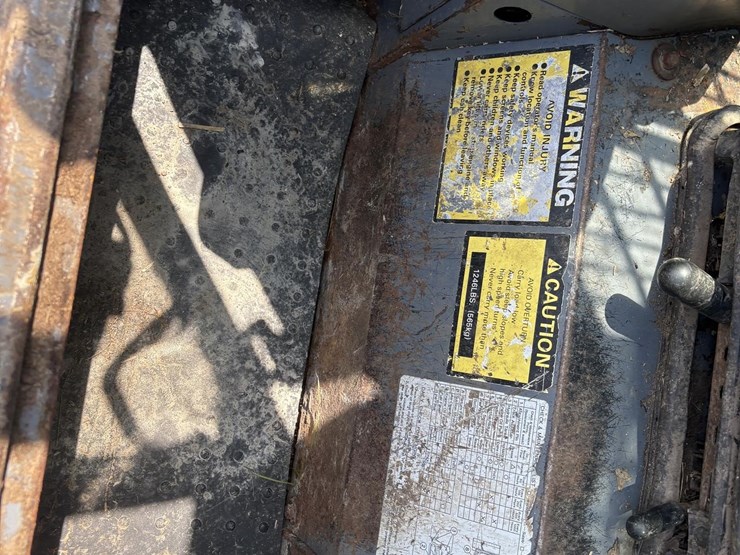 takeuchi-tl220-image-16
