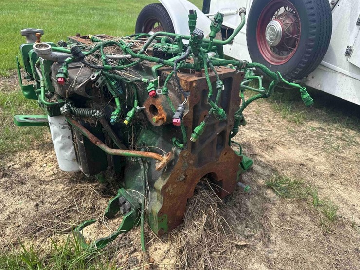 john-deere-6135r-image-4