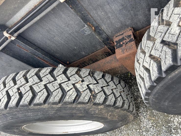 2014-meyers-m390-image-6