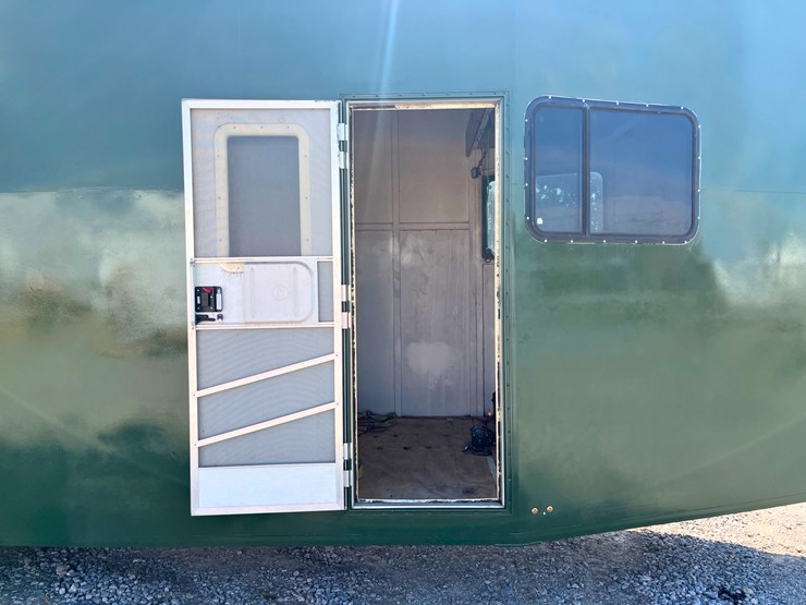rotorway-exec-162f-helicopter-with-custom-enclosed-trailer-image-30