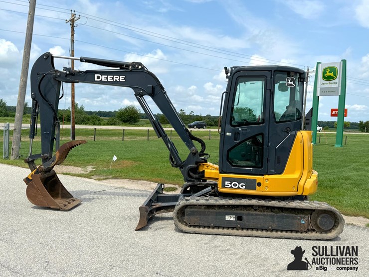 2019-deere-50g-image-8