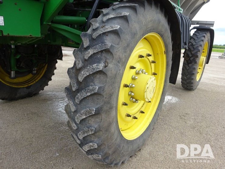 2016-john-deere-r4045-image-46