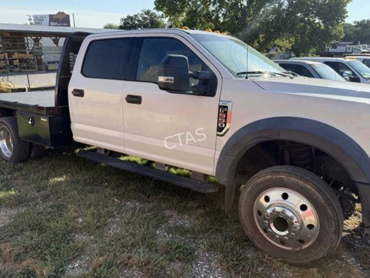 2019-ford-f550-image-1