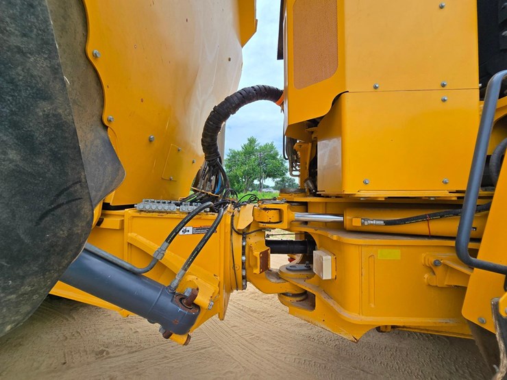 2018-deere-460e-image-14