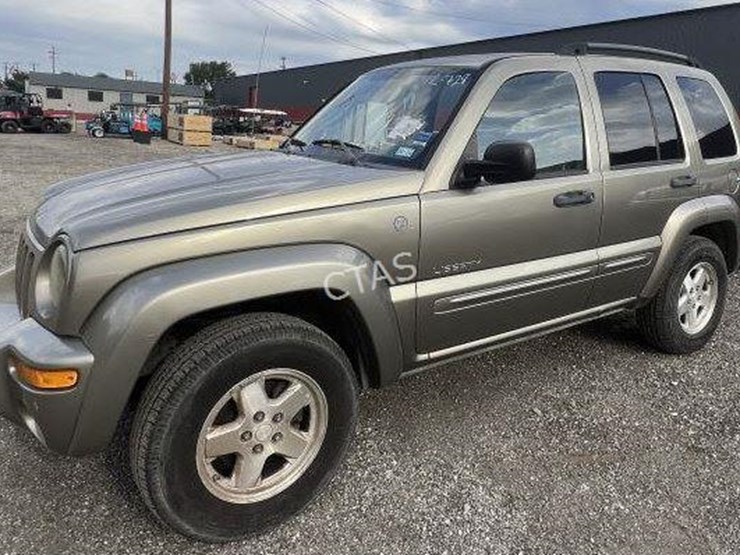 2004-jeep-liberty-image-1