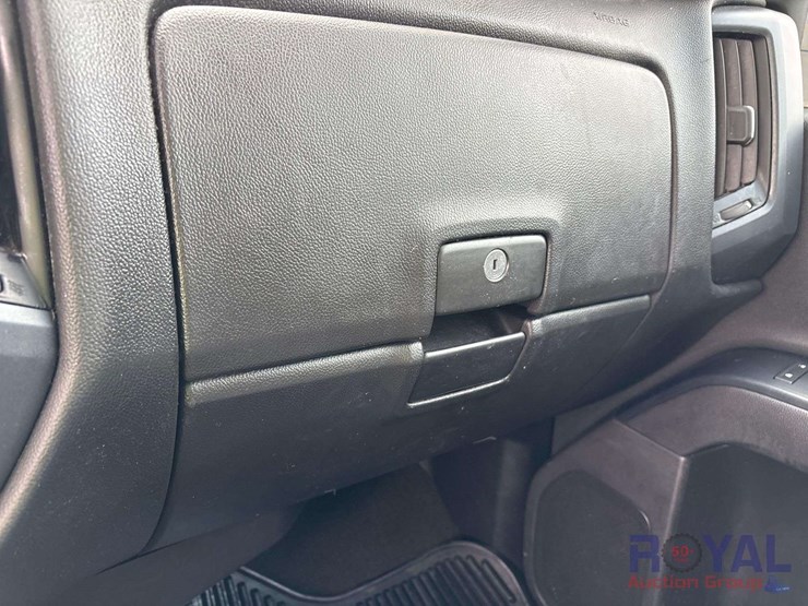 2016-chevrolet-silverado-1500-image-16