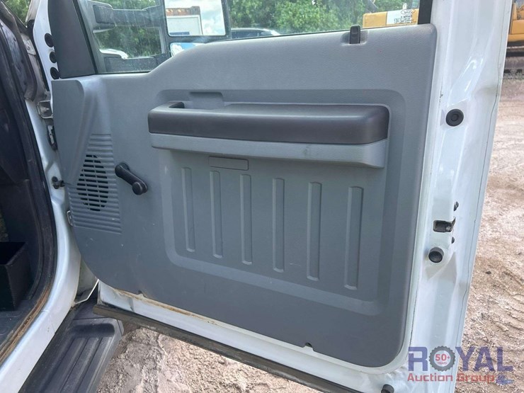 2013-ford-f450-image-36