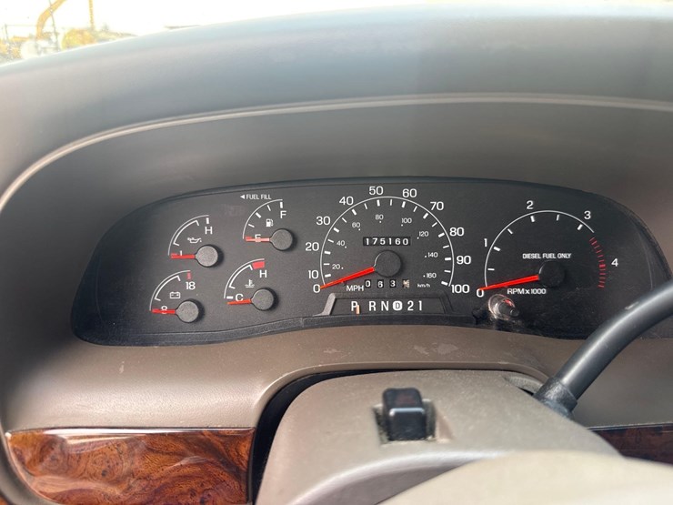 2000-ford-excursion-image-17