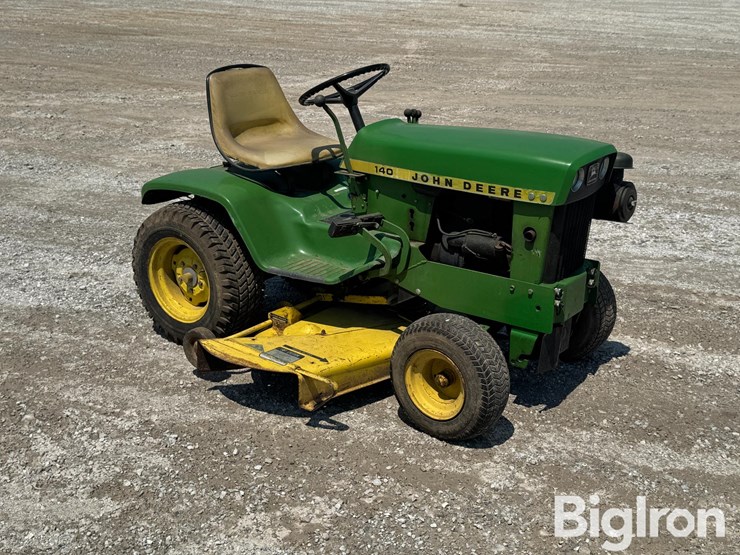 john-deere-140-image-3