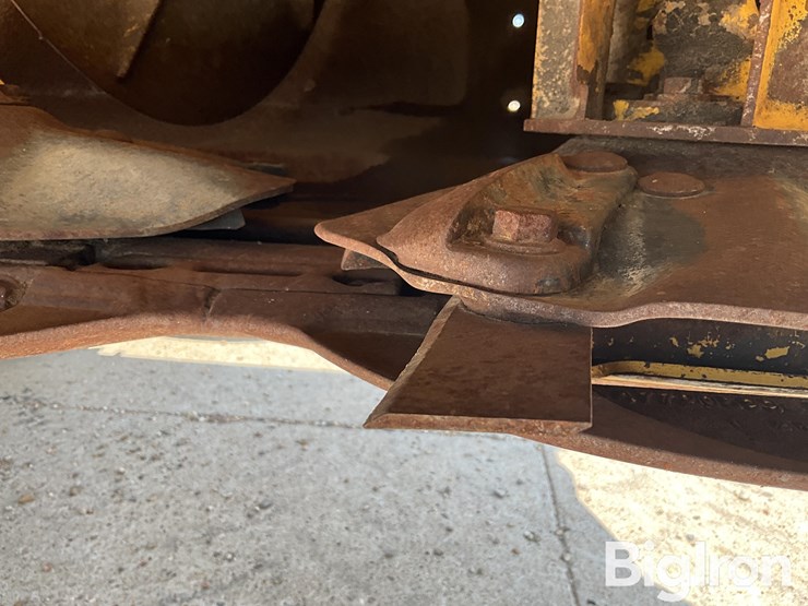 2019-new-holland-speedrower-260-image-12