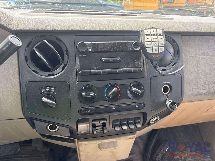 2008-ford-f250-image-15