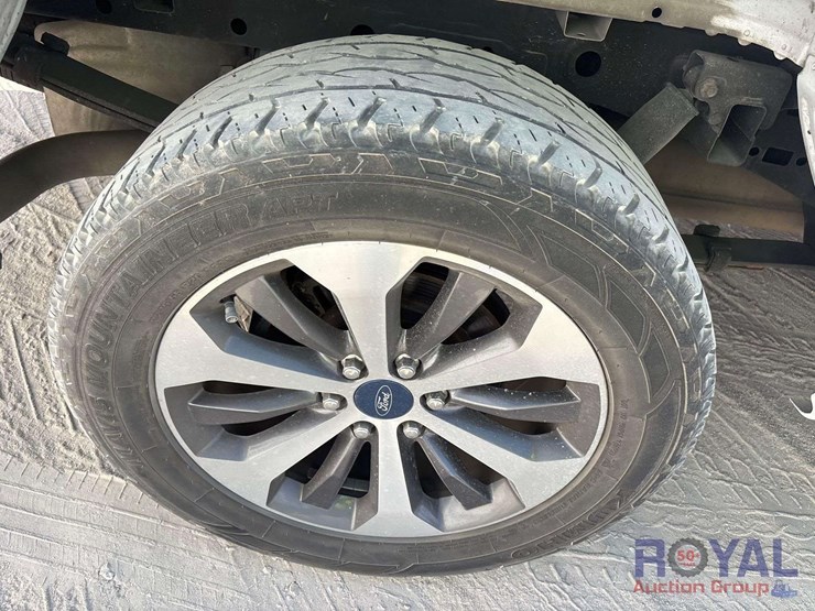 2020-ford-f150-image-23