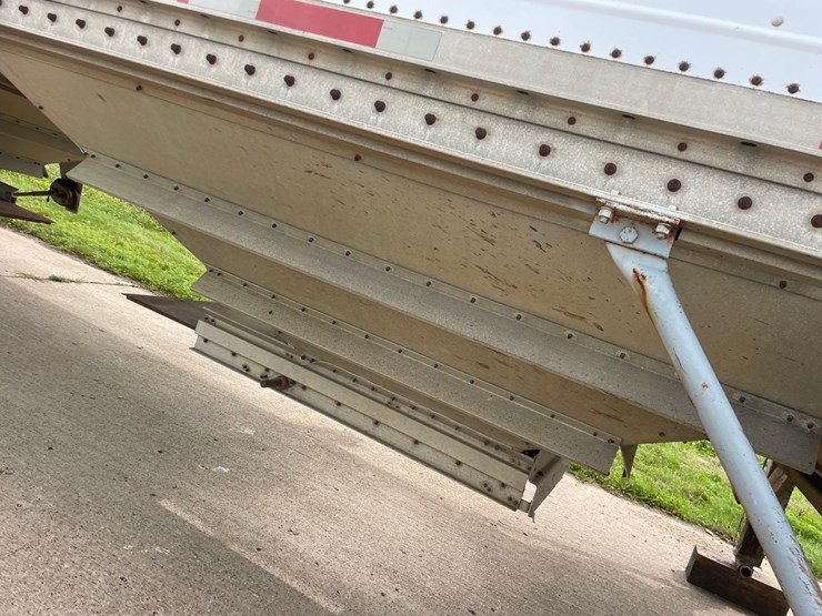 1993-wilson-grain-trailer-image-26