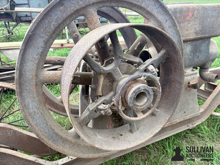 economy-12-hp-hit-&-miss-engine-image-9