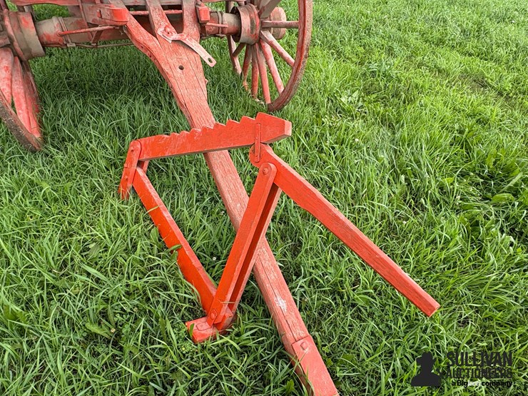 triple-box-wooden-wheel-wagon-image-10