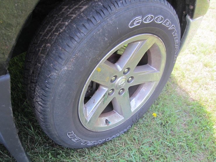 2011-dodge-ram-1500-image-13