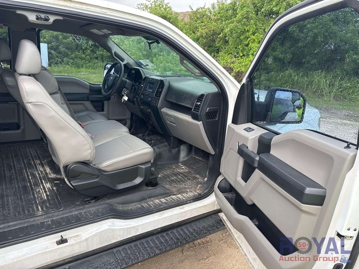 2015-ford-f150-image-21
