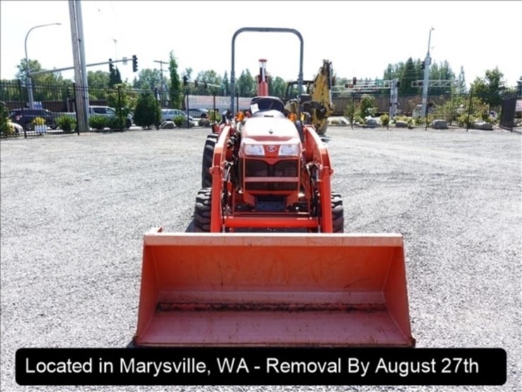 2012-kubota-b3300su-image-18