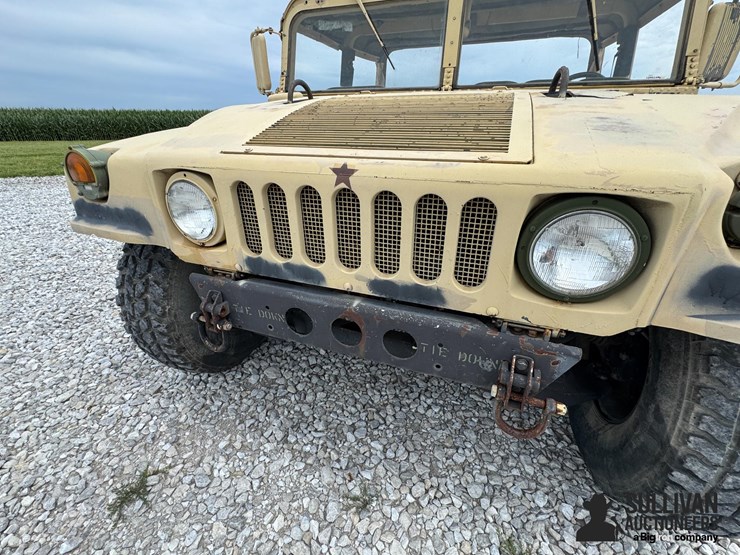 2009-am-general-m-1097r1-4x4-humvee-image-10