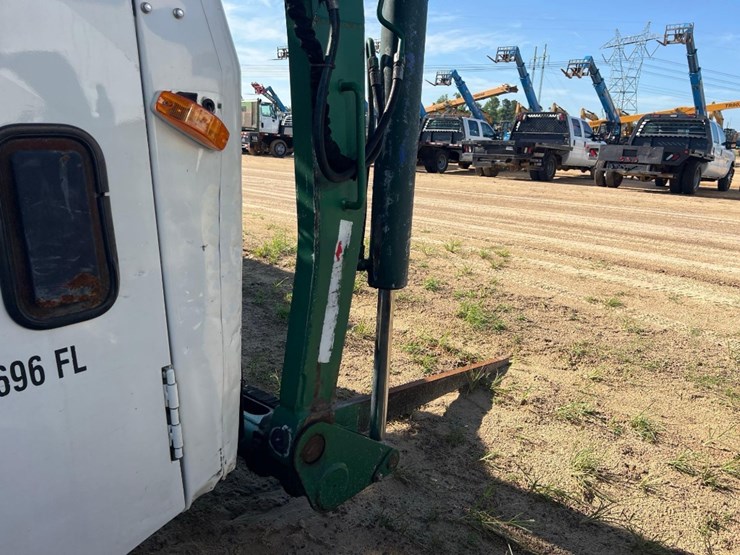 2015-mack-leu613-image-20
