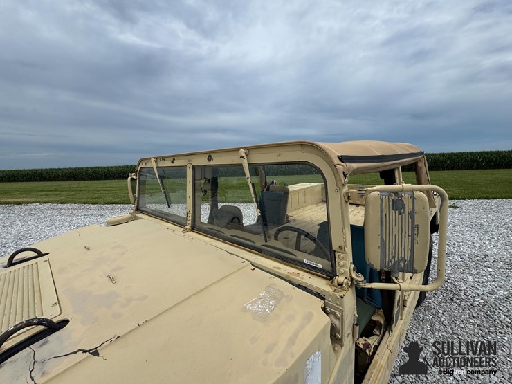 2009-am-general-m-1097r1-4x4-humvee-image-12