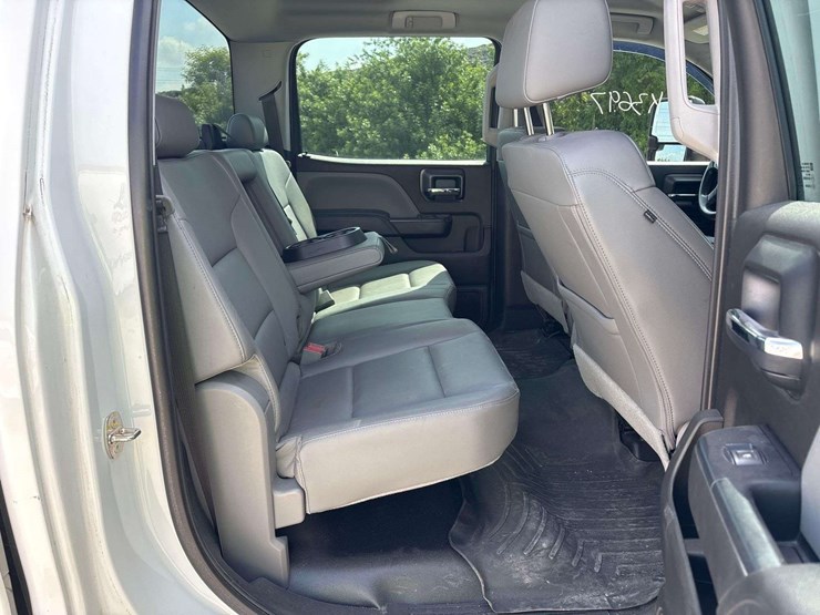 2018-gmc-sierra-2500-image-25