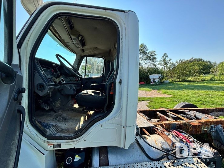 2011-freightliner-truck-(gp11247,-unit-115385)-image-63