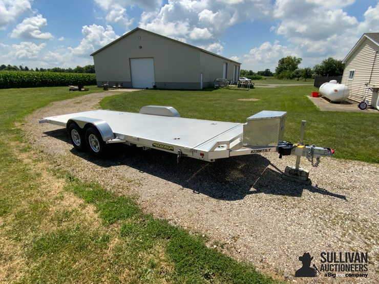 2024-aluma-8220-h-tilt-t/a-20’-tilt-deck-trailer-image-3