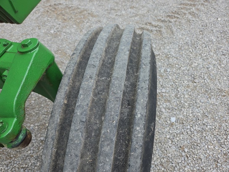 john-deere-4430-image-32
