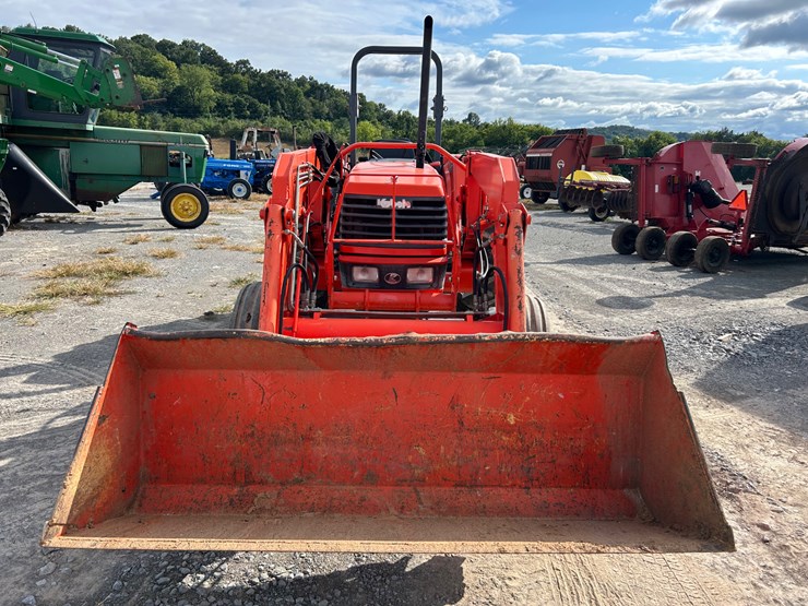 kubota-m6800-image-9