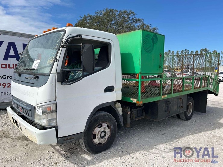 2007-mitsubishi-fuso-fe84d-image-1