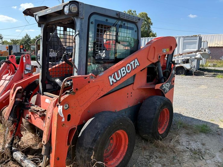 kubota-ssv75-image-8