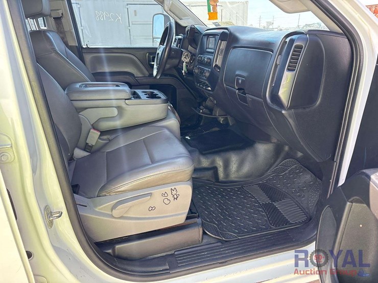 2015-chevrolet-silverado-2500-image-17
