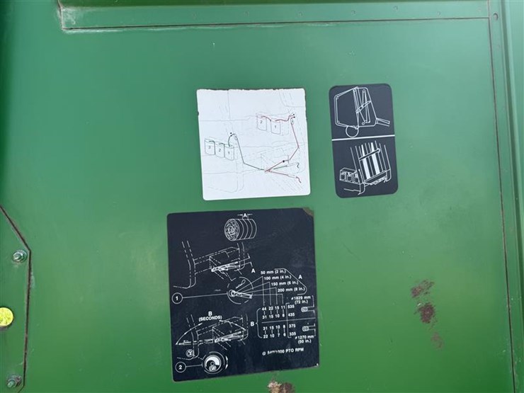 1990-john-deere-335-image-14