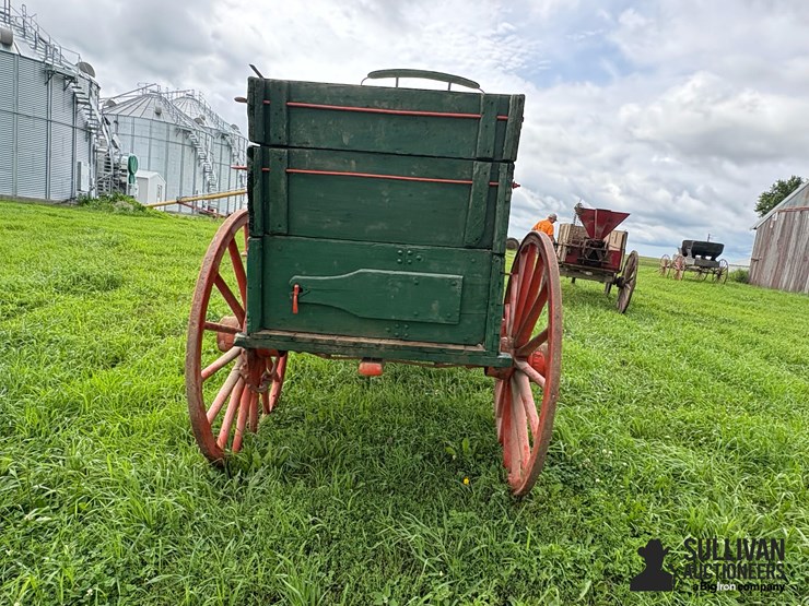triple-box-wooden-wheel-wagon-image-6