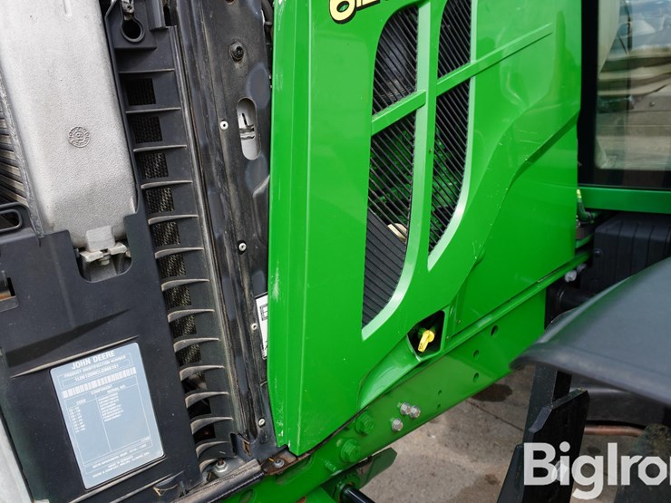 2020-john-deere-6120m-image-13