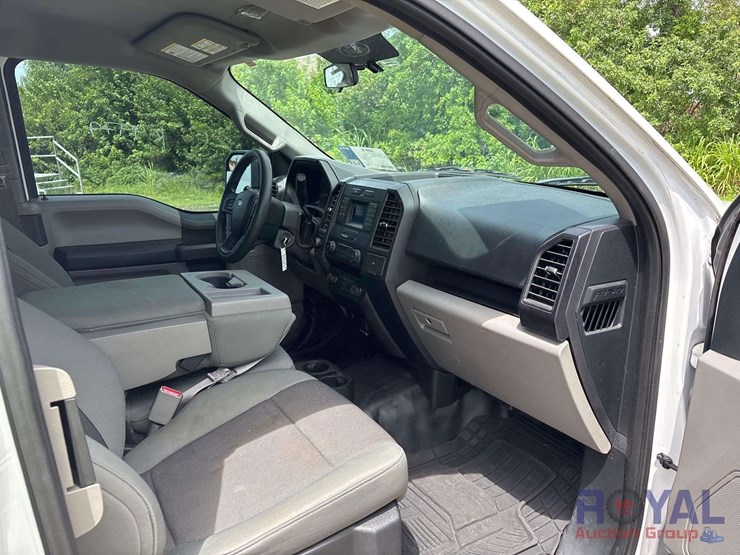 2017-ford-f150-image-23