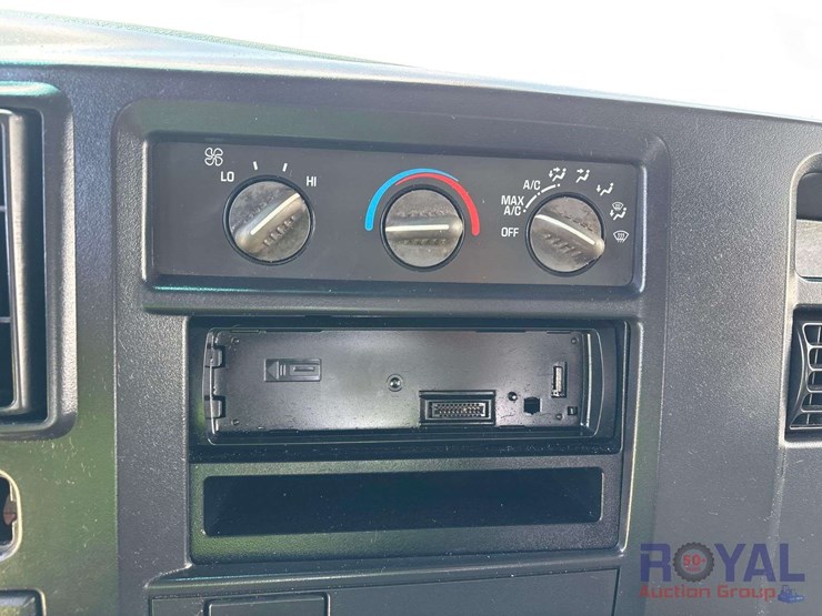2003-chevrolet-express-1500-image-14