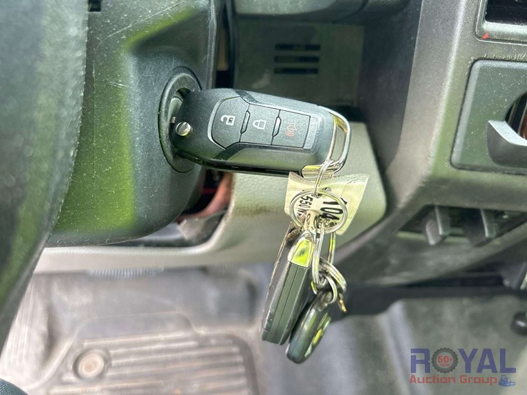 2017-ford-f550-image-22