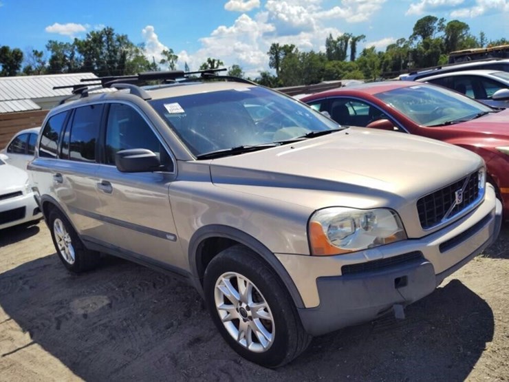 2004-volvo-xc90-image-3