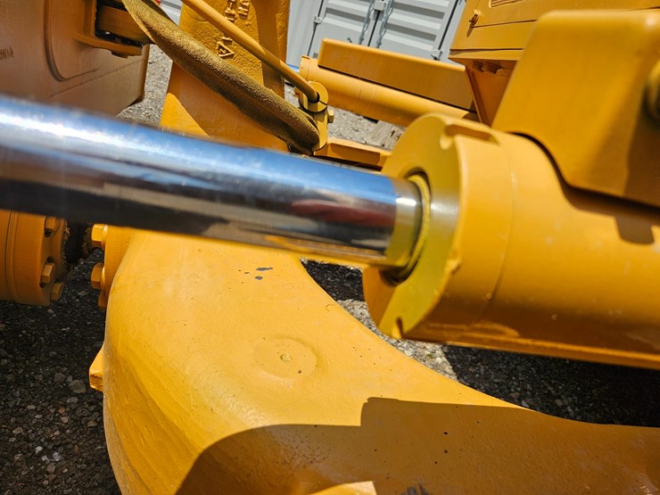 2018-komatsu-d37px-23-image-66