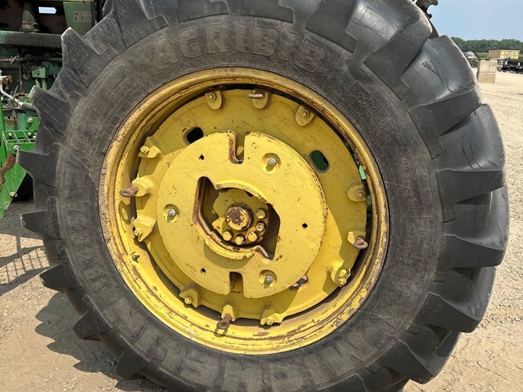 john-deere-4430-image-11