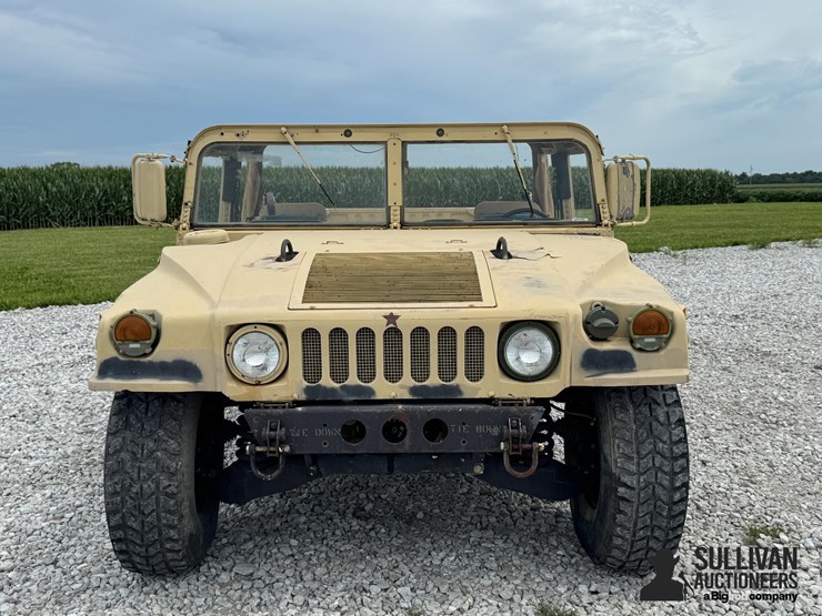 2009-am-general-m-1097r1-4x4-humvee-image-2